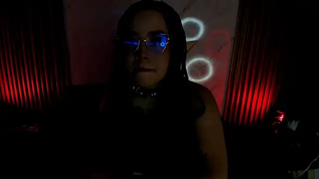 Emiilycollins online show from 02-12-25, 09:33