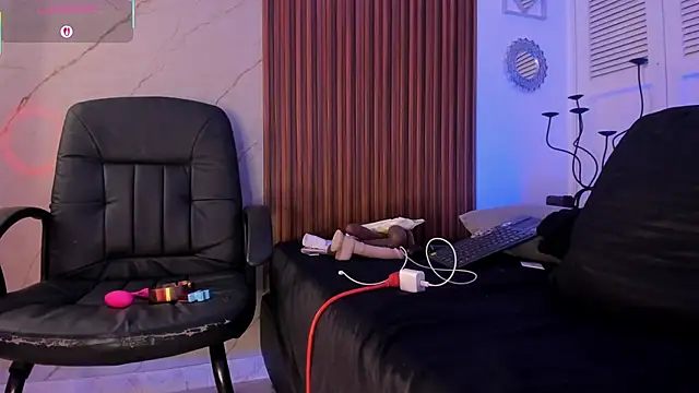 Emiilycollins online show from 02-03-26, 05:38