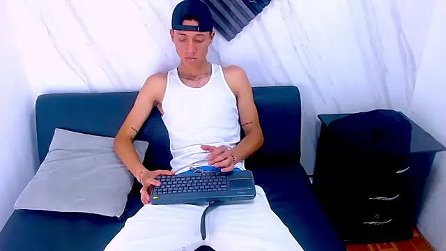 james bronow online show from 01-07-26, 05:51