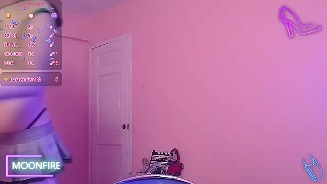 Snapshot of moonfiredancer chatting on 11-28-25, 11:54 moonfiredancer online show from 11-28-25, 11:54