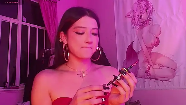 Snapshot of moonfiredancer chatting on 10-17-25, 03:54 moonfiredancer online show from 10-17-25, 03:54