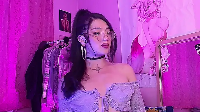 Snapshot of moonfiredancer chatting on 09-23-25, 08:10 moonfiredancer online show from 09-23-25, 08:10