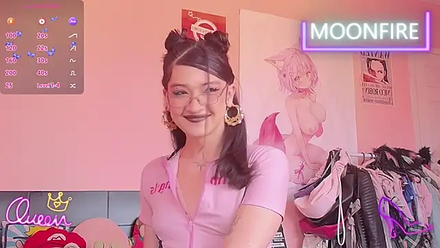 Snapshot of moonfiredancer chatting on 01-07-26, 12:32 moonfiredancer online show from 01-07-26, 12:32