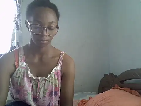 Snapshot of ElianeHot chatting on 04-24-26, 08:38 ElianeHot online show from 04-24-26, 08:38