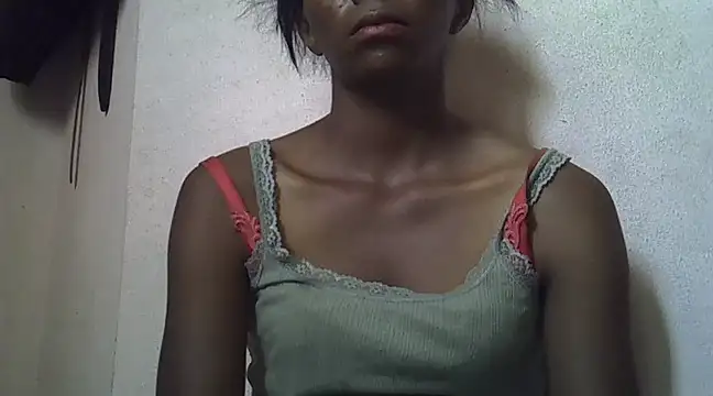 Snapshot of ElianeHot chatting on 03-05-25, 09:05 ElianeHot online show from 03-05-25, 09:05