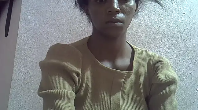 Snapshot of ElianeHot chatting on 03-14-25, 05:35 ElianeHot online show from 03-14-25, 05:35