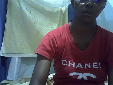 ElianeHot online show from 03-18-26, 11:37