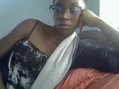 Snapshot of ElianeHot chatting on 04-23-26, 11:27 ElianeHot online show from 04-23-26, 11:27