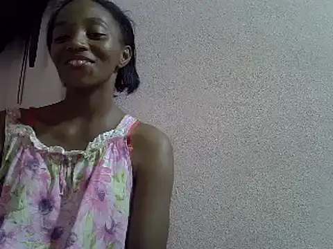 Snapshot of ElianeHot chatting on 02-27-25, 07:26 ElianeHot online show from 02-27-25, 07:26