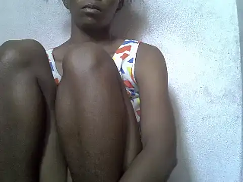 Snapshot of ElianeHot chatting on 03-14-25, 11:01 ElianeHot online show from 03-14-25, 11:01