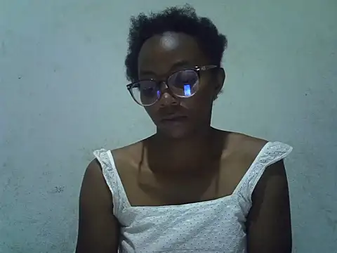 ElianeHot online show from 07-16-26, 06:38