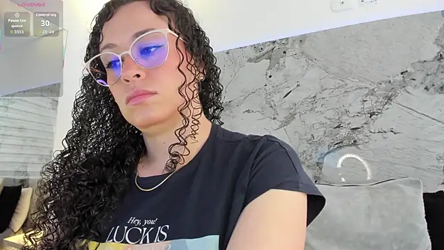 LIZ HOLMES online show from 12-18-25, 11:58