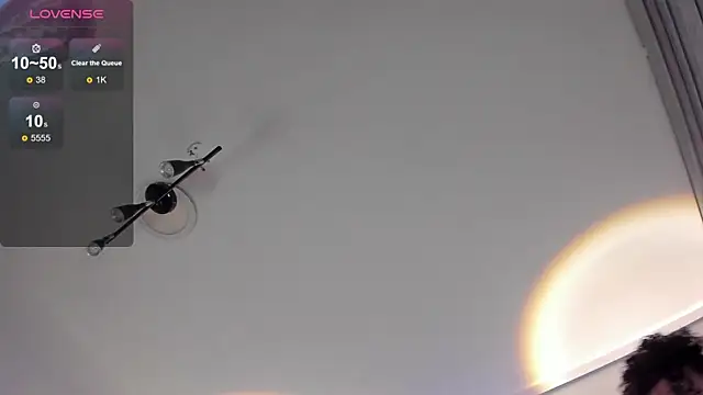 LIZ HOLMES online show from 09-12-25, 10:26