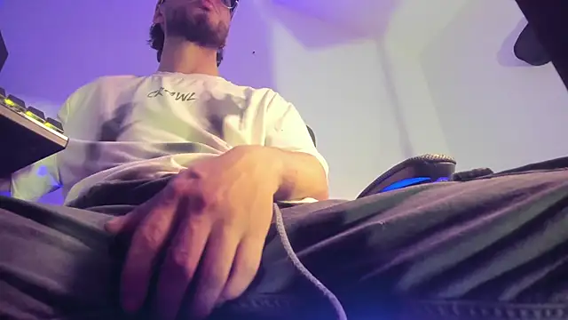 s sven03 online show from 11-29-25, 02:01