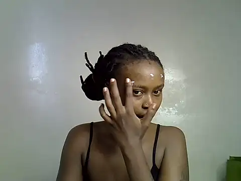 Snapshot of Rasta_tattooed chatting on 04-02-26, 03:19 Rasta tattooed online show from 04-02-26, 03:19