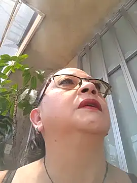 Vivianmature online show from 03-15-26, 04:03