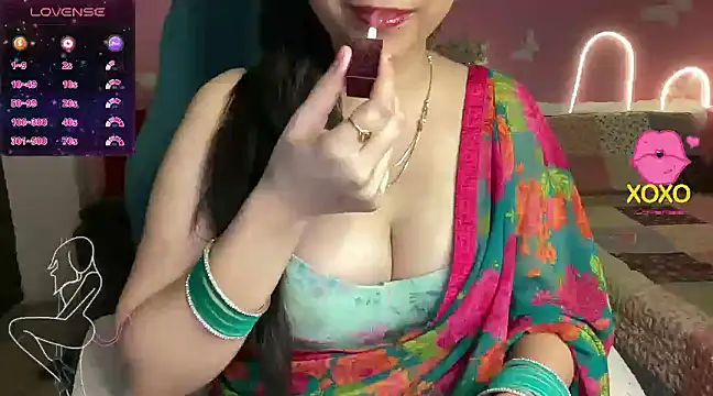Snapshot of Kanika_9_ chatting on 03-15-25, 07:48 Kanika 9  online show from 03-15-25, 07:48