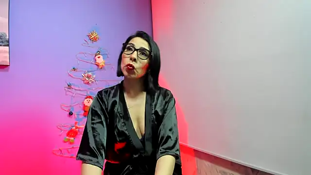 Snapshot of AdelleLennox_cg chatting on 12-14-24, 02:44 AdelleLennox cg online show from 12-14-24, 02:44