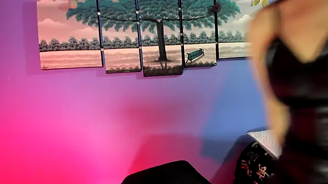 Snapshot of AdelleLennox_cg chatting on 02-07-25, 11:01 AdelleLennox cg online show from 02-07-25, 11:01