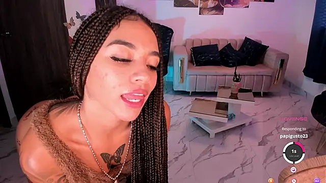 Snapshot of pretty_pettite chatting on 02-09-25, 08:24 pretty pettite online show from 02-09-25, 08:24