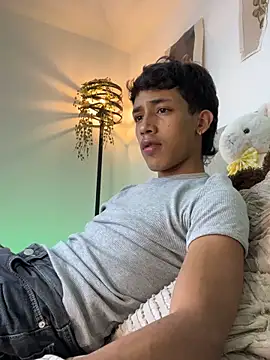 Ostin18hot online show from 12-03-25, 05:19