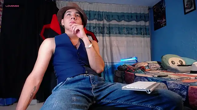 Snapshot of mexican_cum chatting on 05-07-26, 01:43 mexican cum online show from 05-07-26, 01:43