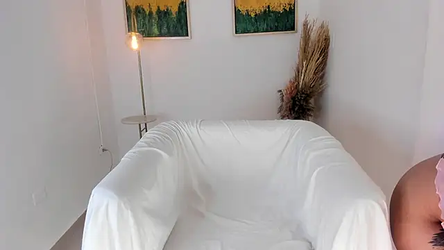 Snapshot of Adria_ross chatting on 07-22-26, 12:29 Adria ross online show from 07-22-26, 12:29