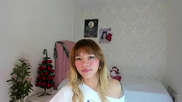 Adria ross online show from 12-21-25, 01:13