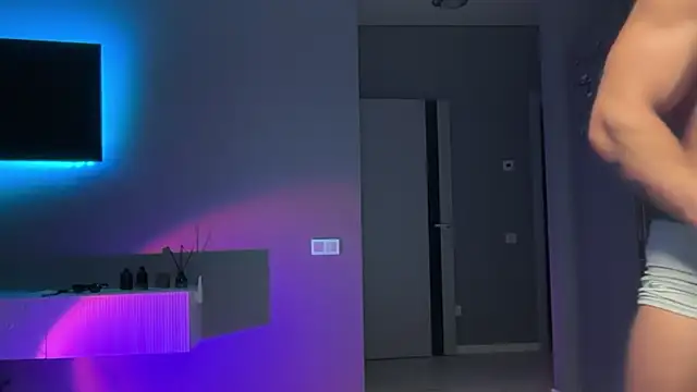 KarlosRichi online show from 03-27-26, 01:58