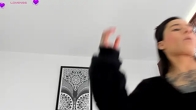 VeronicaTonu online show from 02-02-26, 06:29