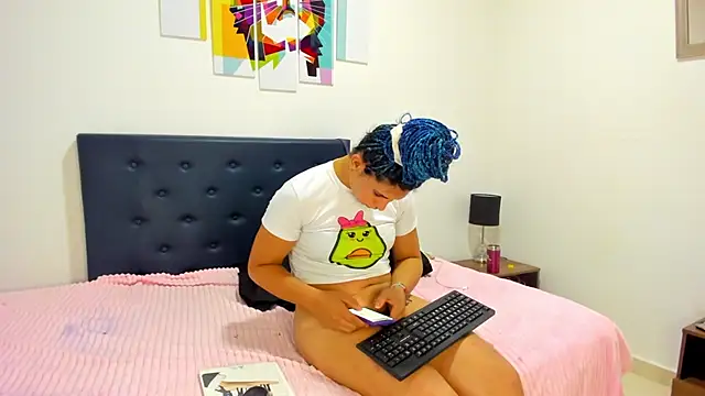 brenda sofia2 online show from 10-21-25, 04:12