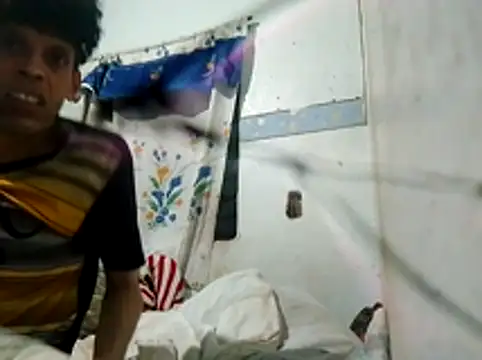 Snapshot of Camuss30 chatting on 10-27-25, 06:03 Camuss30 online show from 10-27-25, 06:03