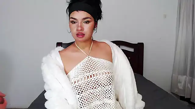 Snapshot of lyzamy_liz chatting on 05-02-26, 08:19 lyzamy liz online show from 05-02-26, 08:19