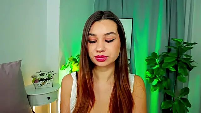 Snapshot of divetagrace chatting on 01-18-26, 08:23 divetagrace online show from 01-18-26, 08:23