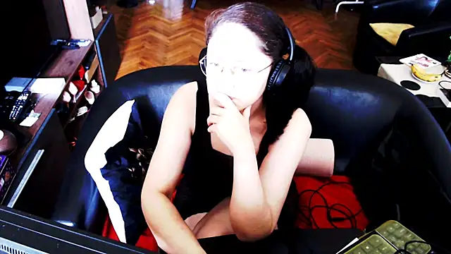 Snapshot of Imperatriza chatting on 07-04-26, 05:58 Imperatriza online show from 07-04-26, 05:58