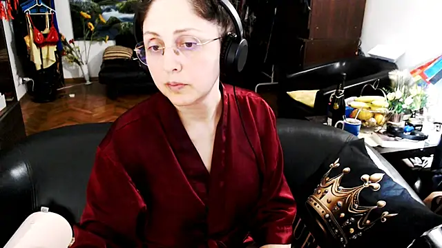Snapshot of Imperatriza chatting on 07-15-26, 03:46 Imperatriza online show from 07-15-26, 03:46