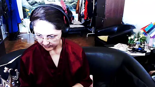 Snapshot of Imperatriza chatting on 07-06-26, 08:54 Imperatriza online show from 07-06-26, 08:54