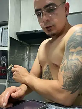 Snapshot of FeloBad chatting on 03-19-25, 12:04 FeloBad online show from 03-19-25, 12:04