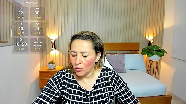 luciana ballesteros  online show from 06-23-26, 12:14