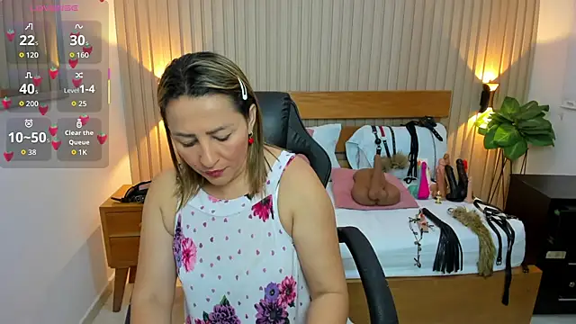 Snapshot of luciana_ballesteros_ chatting on 02-10-26, 12:37 luciana ballesteros online show from 02-10-26, 12:37