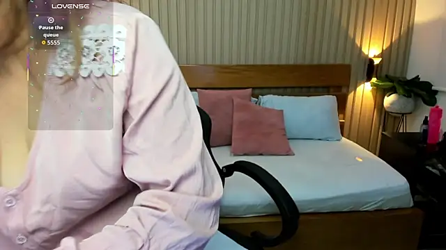 Snapshot of luciana_ballesteros_ chatting on 02-03-26, 12:21 luciana ballesteros online show from 02-03-26, 12:21