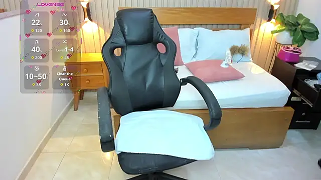 luciana ballesteros  online show from 03-27-26, 12:28