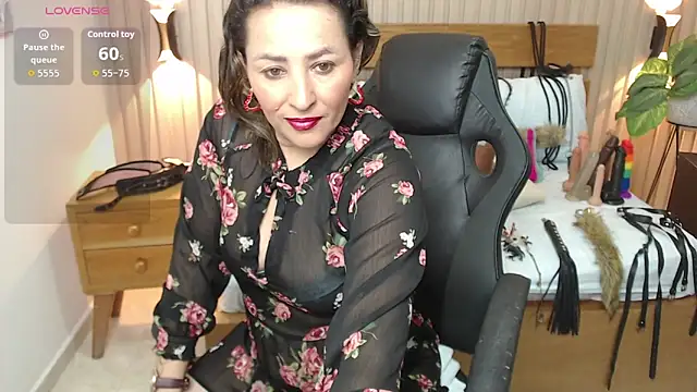 luciana ballesteros  online show from 11-04-25, 12:20