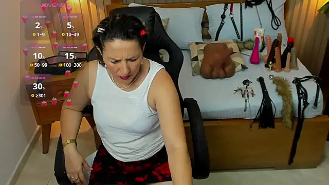 Snapshot of luciana_ballesteros_ chatting on 10-04-25, 12:39 luciana ballesteros online show from 10-04-25, 12:39