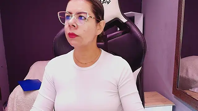 RamonaSimons online show from 11-13-25, 05:39