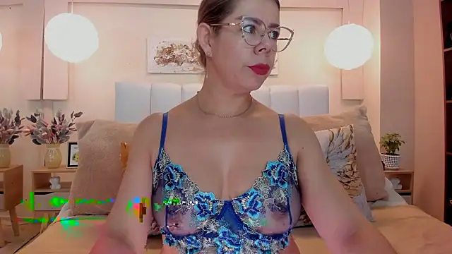 RamonaSimons online show from 06-10-26, 08:32