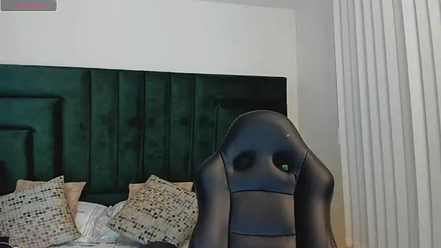 FaloonRoussel online show from 11-04-25, 06:11