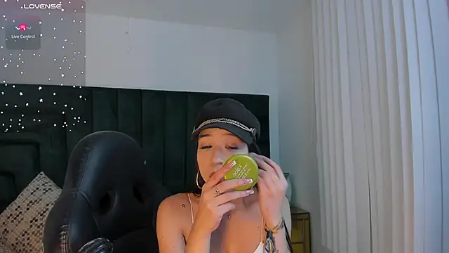 FaloonRoussel online show from 02-12-26, 06:18