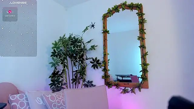 FaloonRoussel online show from 11-07-25, 12:48