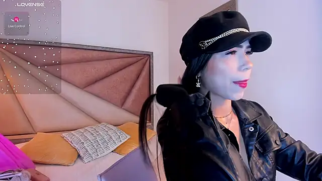 FaloonRoussel online show from 12-18-25, 12:05